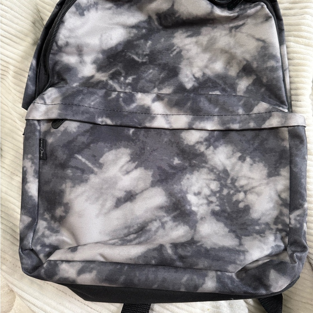 Thirty-One Gray and Black Backpack with Artistic Tie-Dye Design